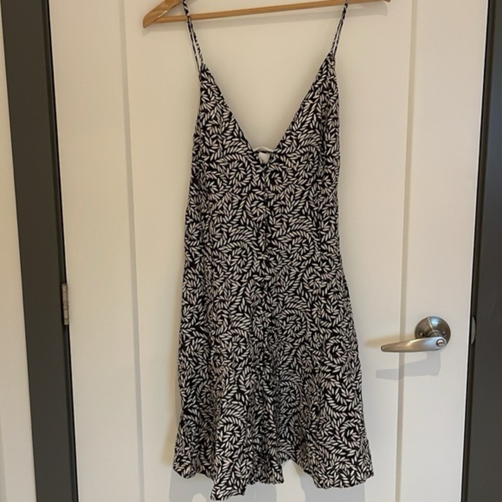 NWT H&amp;M A-Line Black and White Strappy Patterned Dress